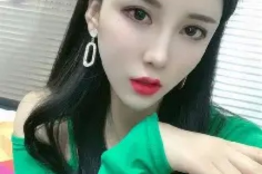 热搜压不住！知名女星曝陈小春猛料 好男人人设崩塌 采儿被打脸