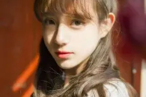 龚雪现状：和丈夫在上海生活73岁仍然很美唯一女儿在美国发展