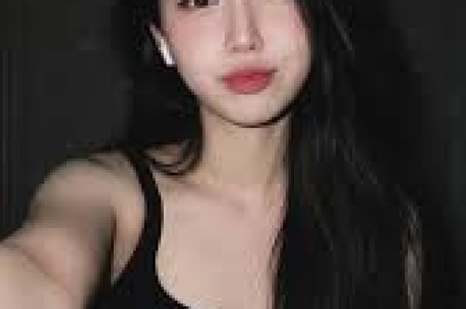 谢娜成都演唱会想看人数超35万艺人跨界为何引争议